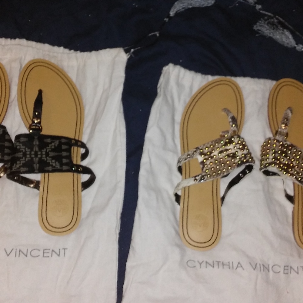 2 PAIR OF LEATHER CYNTHIA VINCENTS NEW